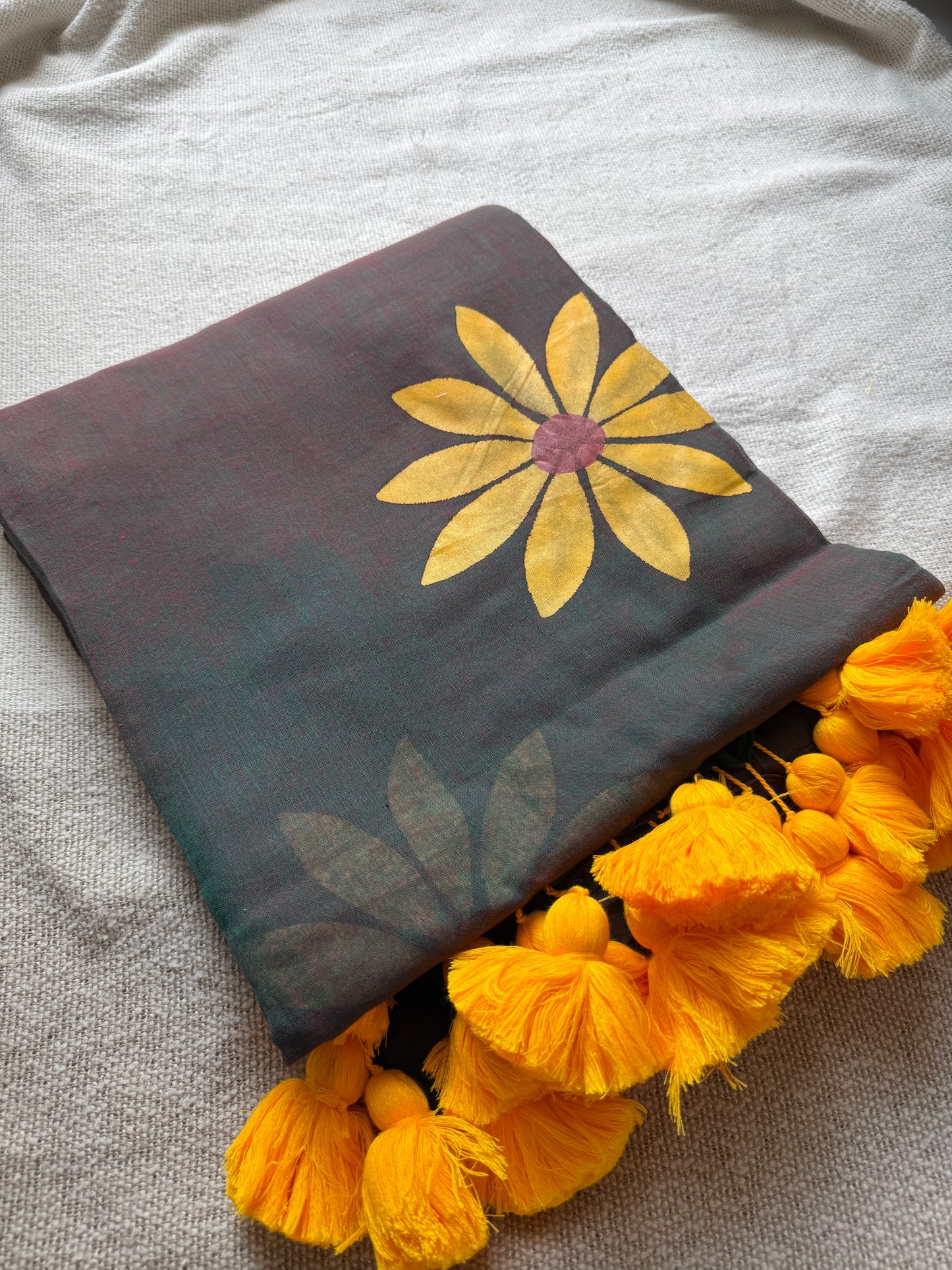 Handpainted Sunflower Brown Dual Shade Mul Cotton Saree
