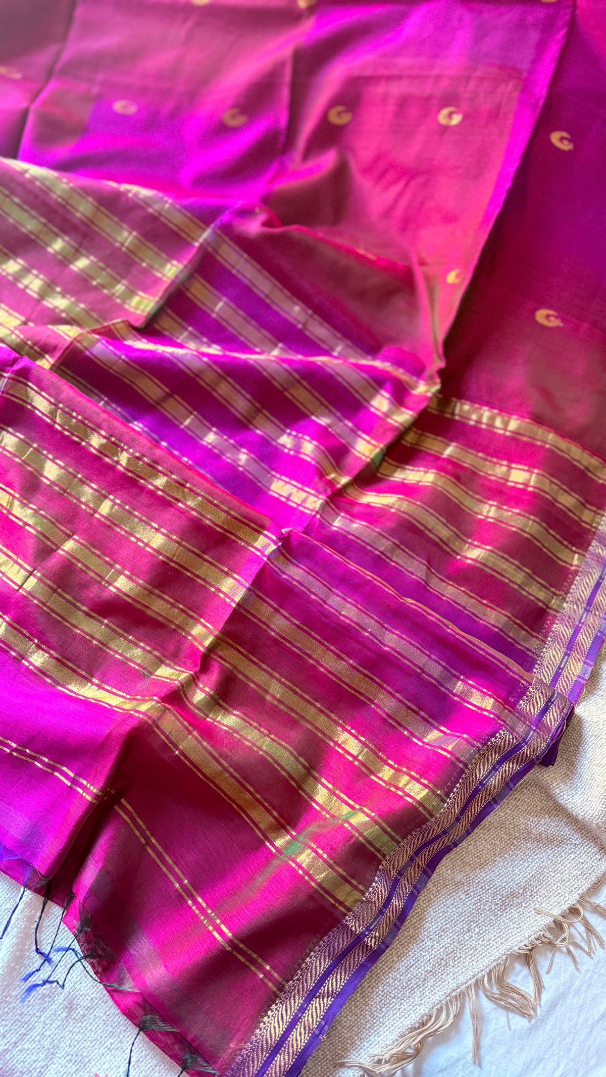 Moon Butta Double Bordet Maheshwari (Magenta) 🌸