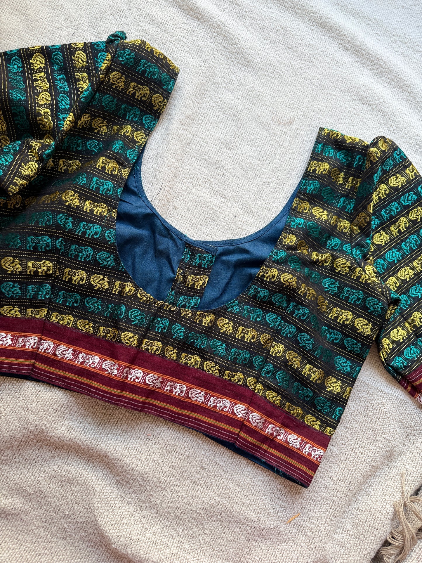 Hati Mor Khun Blouse