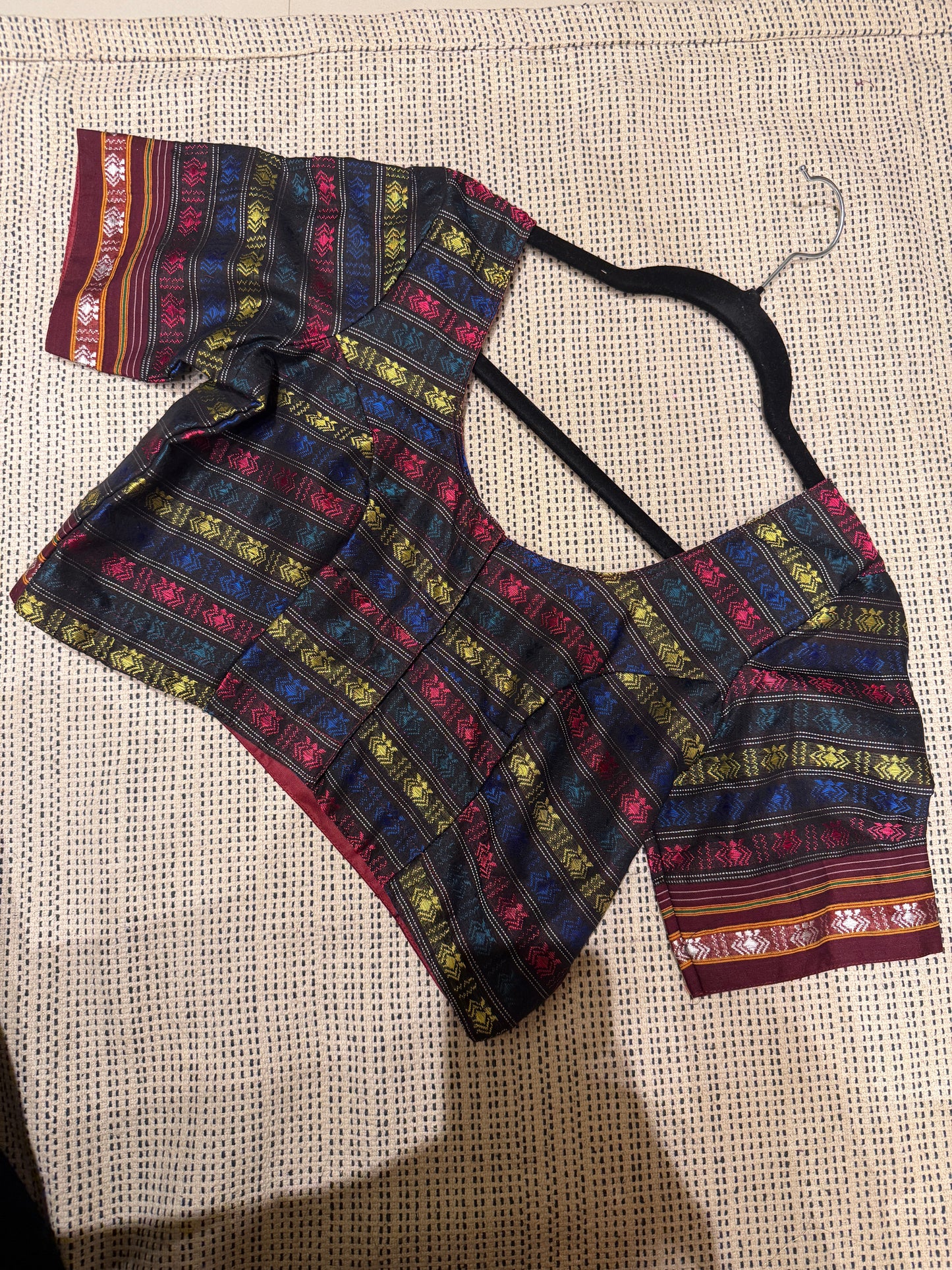 Haati Mor Khunn Blouse