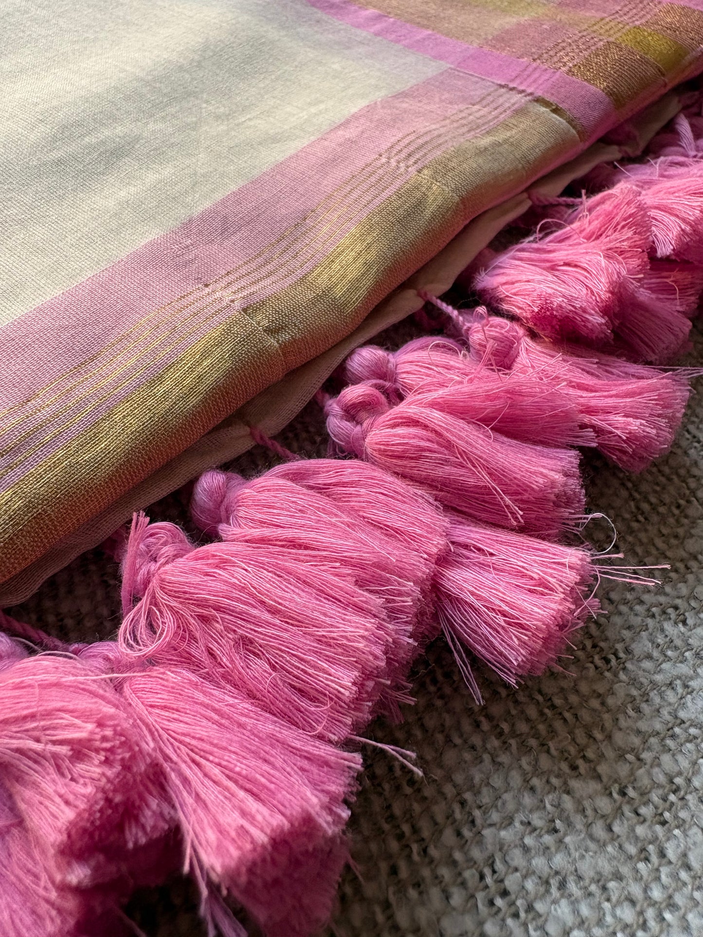 Pink and Off White Golden Zari Bordered Mul cotton Saree