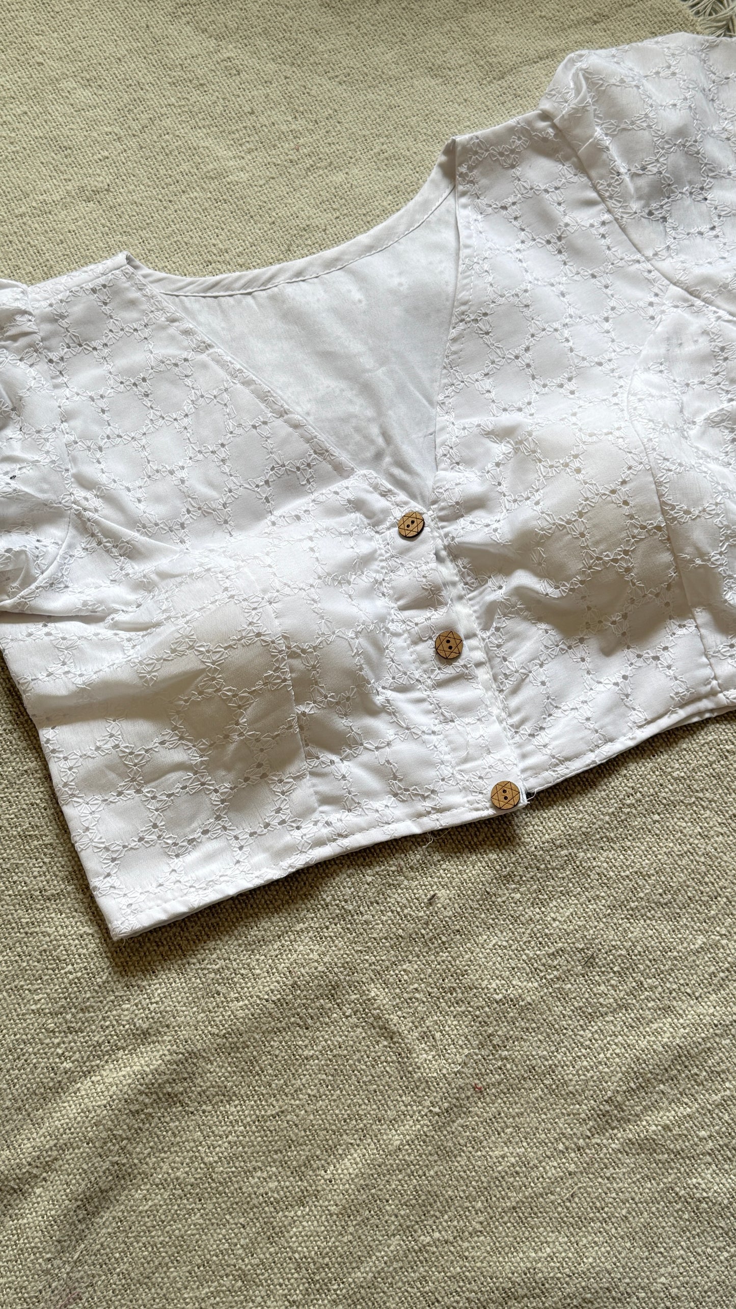 Hakoba (White) Crop Top /Blouse 🌸
