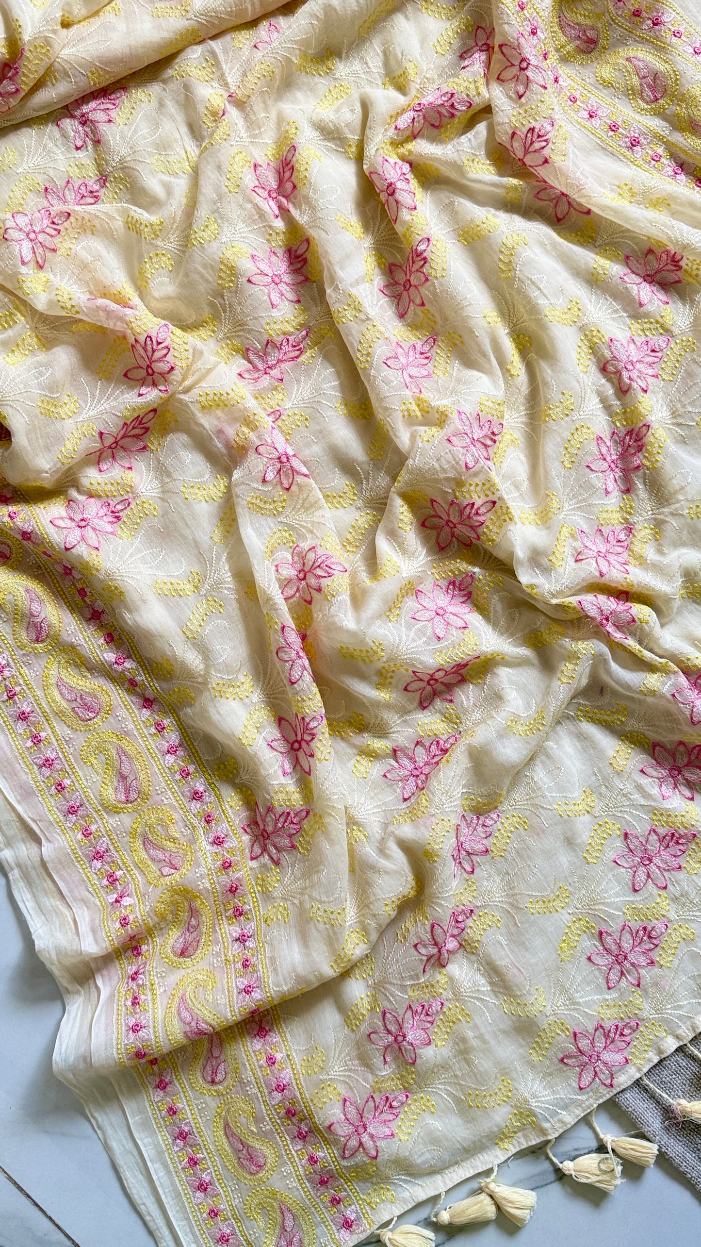 Nakshi (Nazaakat) 🌸 Off white