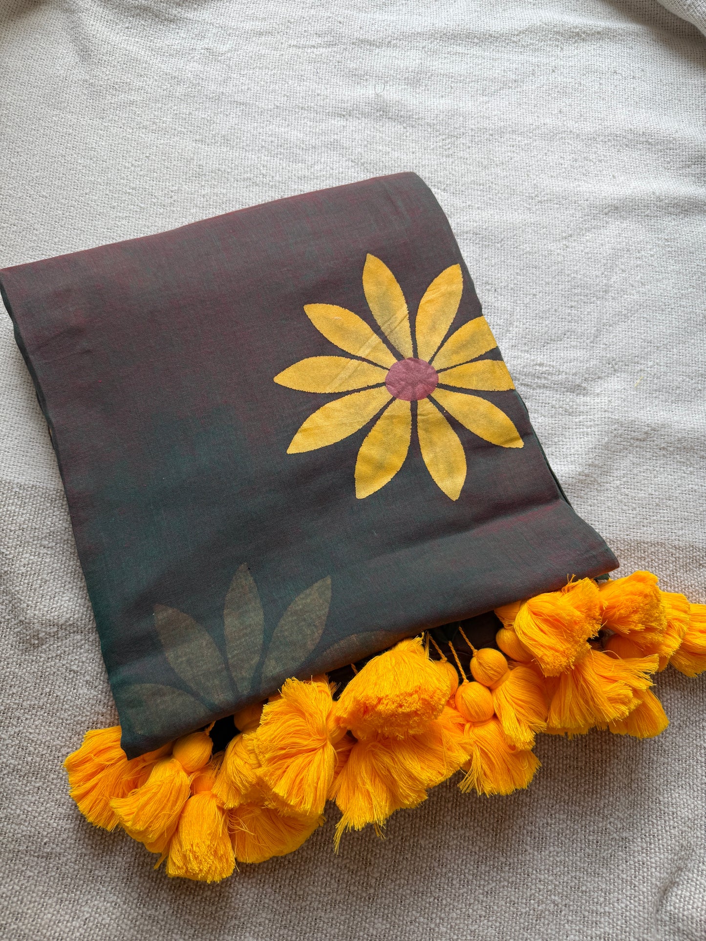 Handpainted Sunflower Brown Dual Shade Mul Cotton Saree