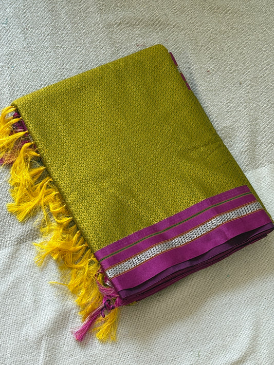 Honecomb Khunn Saree