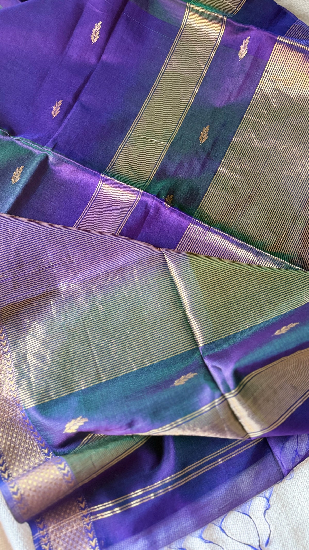 Leaf Butta Maheshwari (Purple)