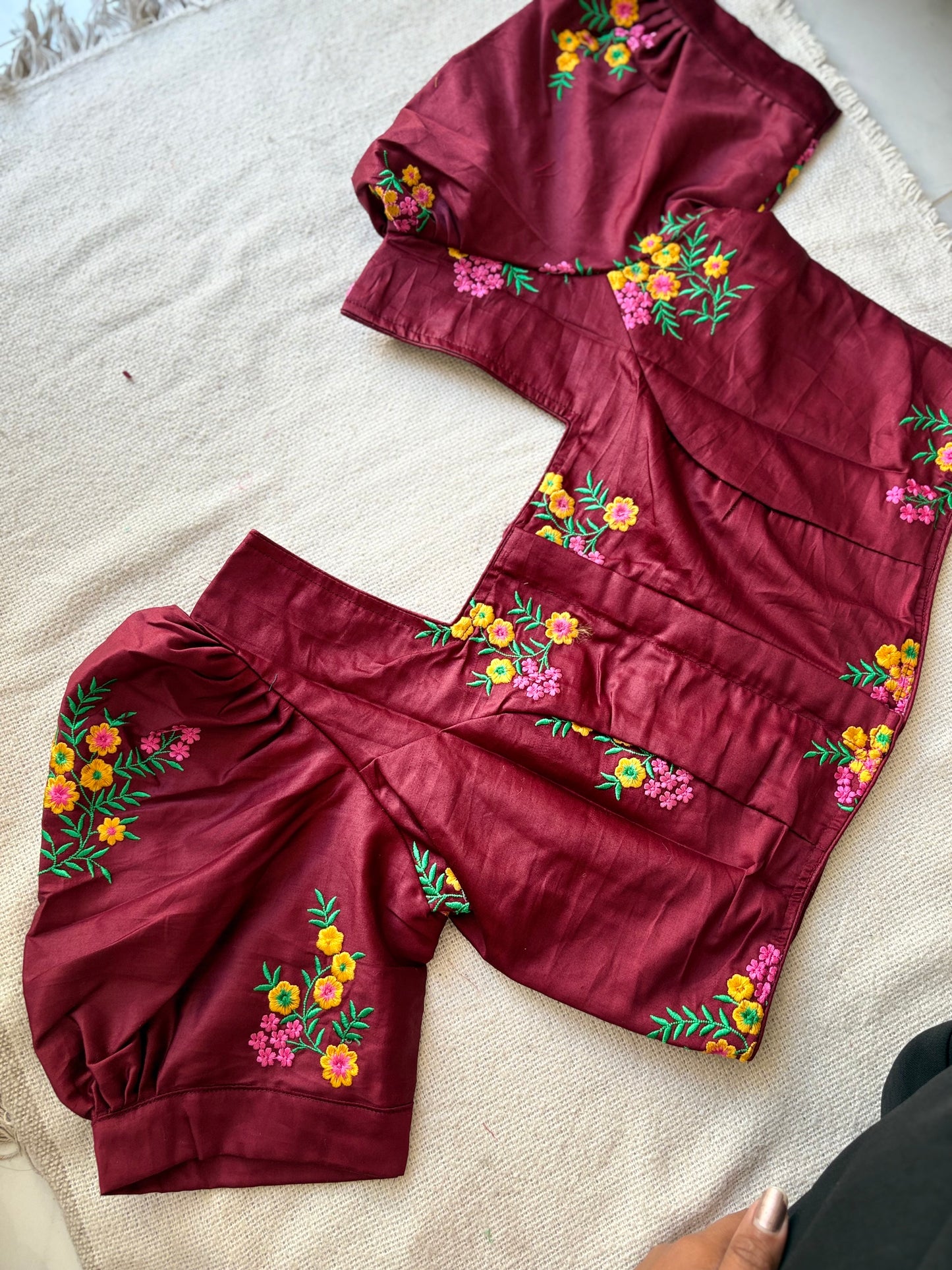 Puff Sleeves Maroon Blouse with Floral Embroidery 🌸
