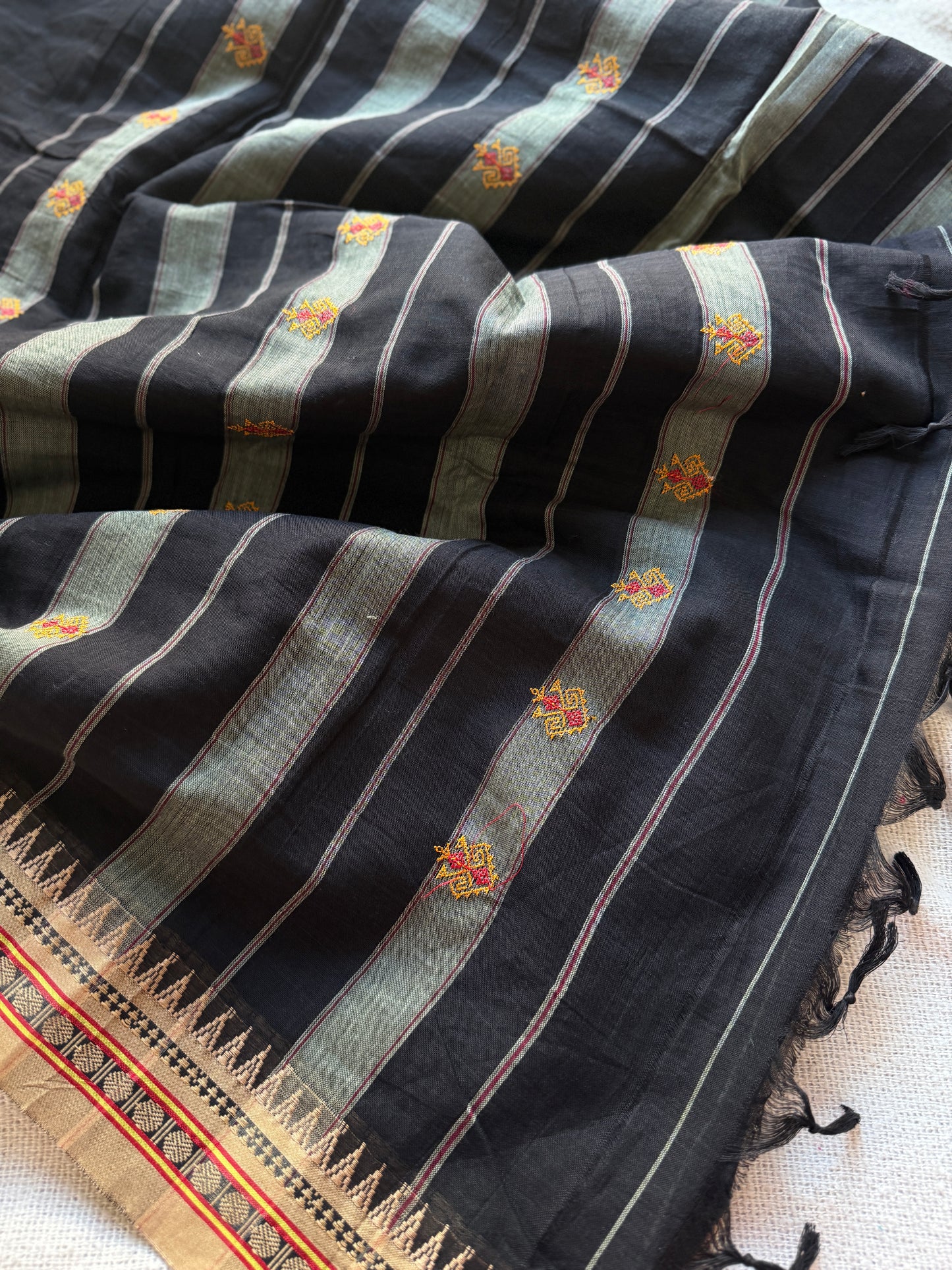 Temple Border Sadafuli Black Saree