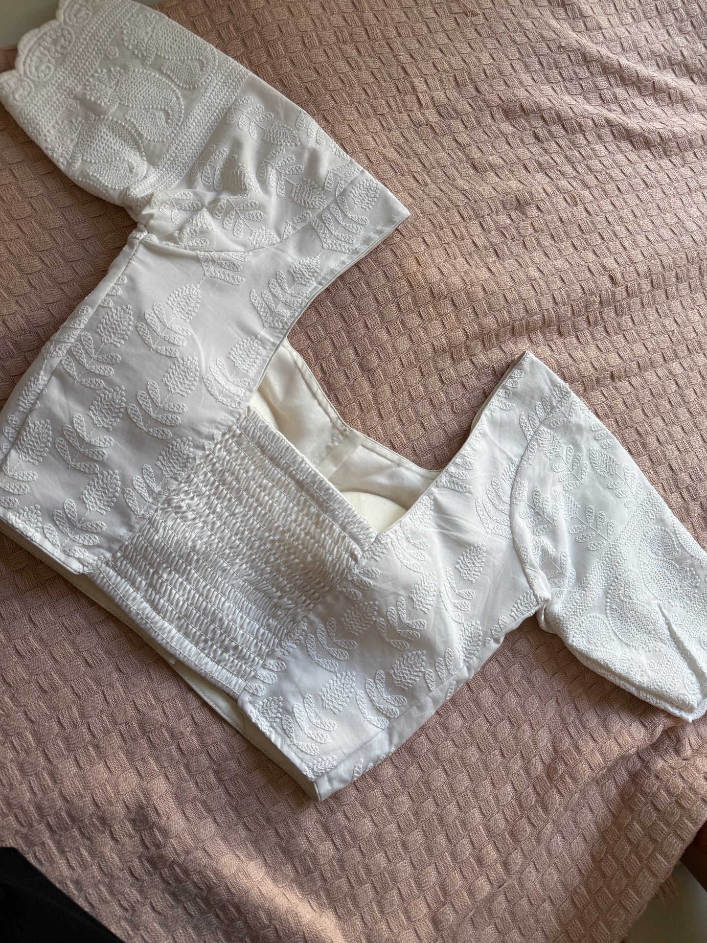 White Hakoba Adjustable Blouse