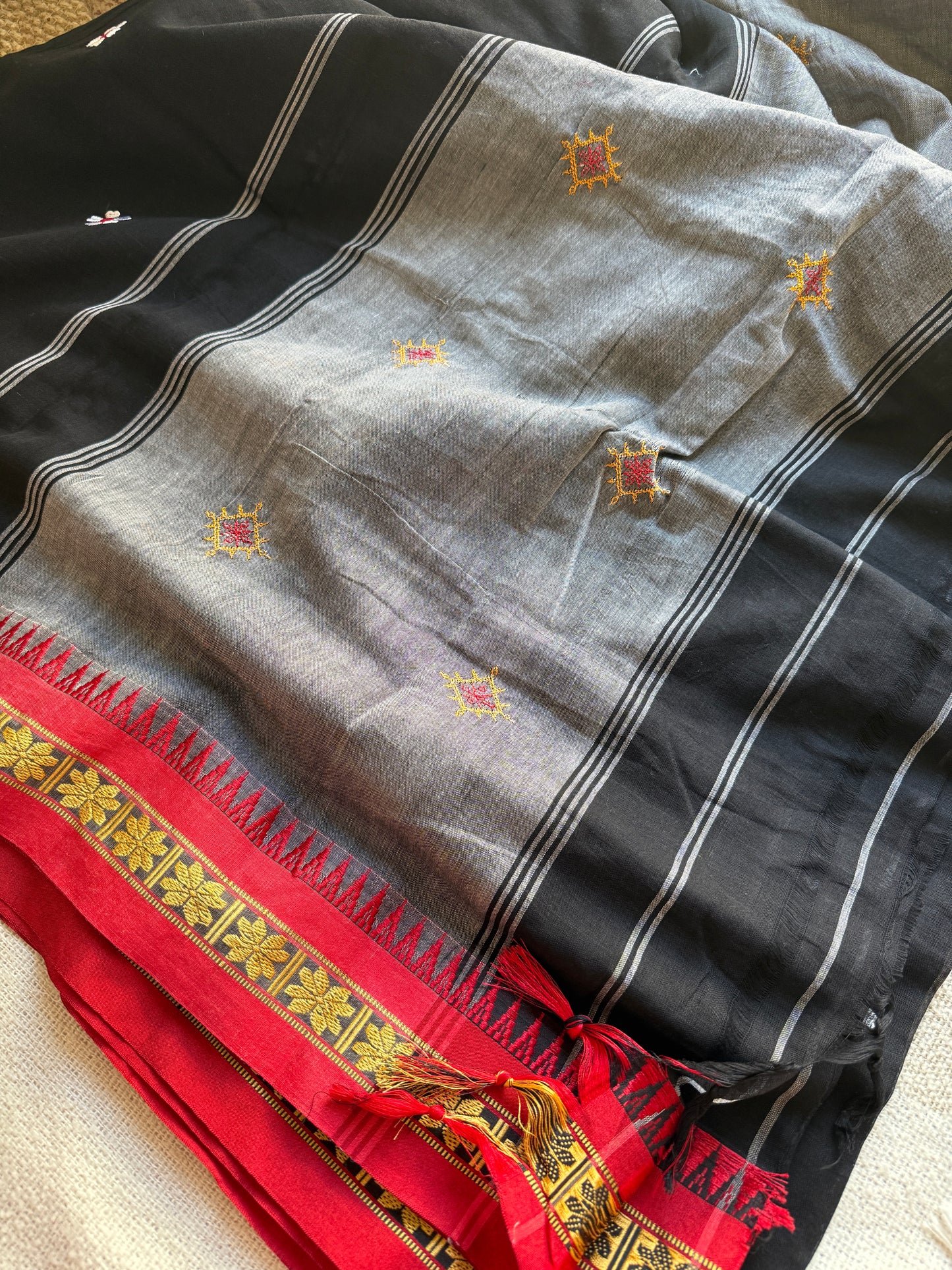 Temple Border Sadafuli Black Saree