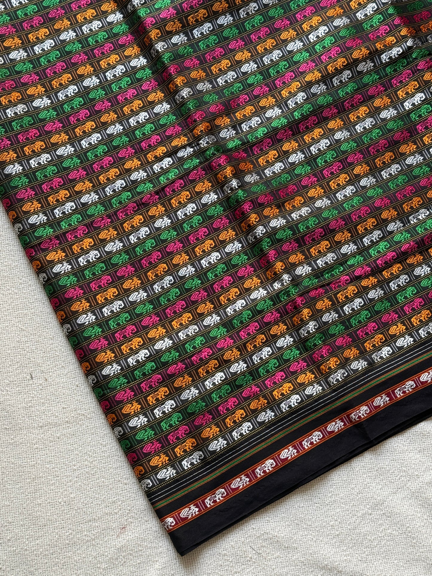 Hati Mor Multicolour 🌸