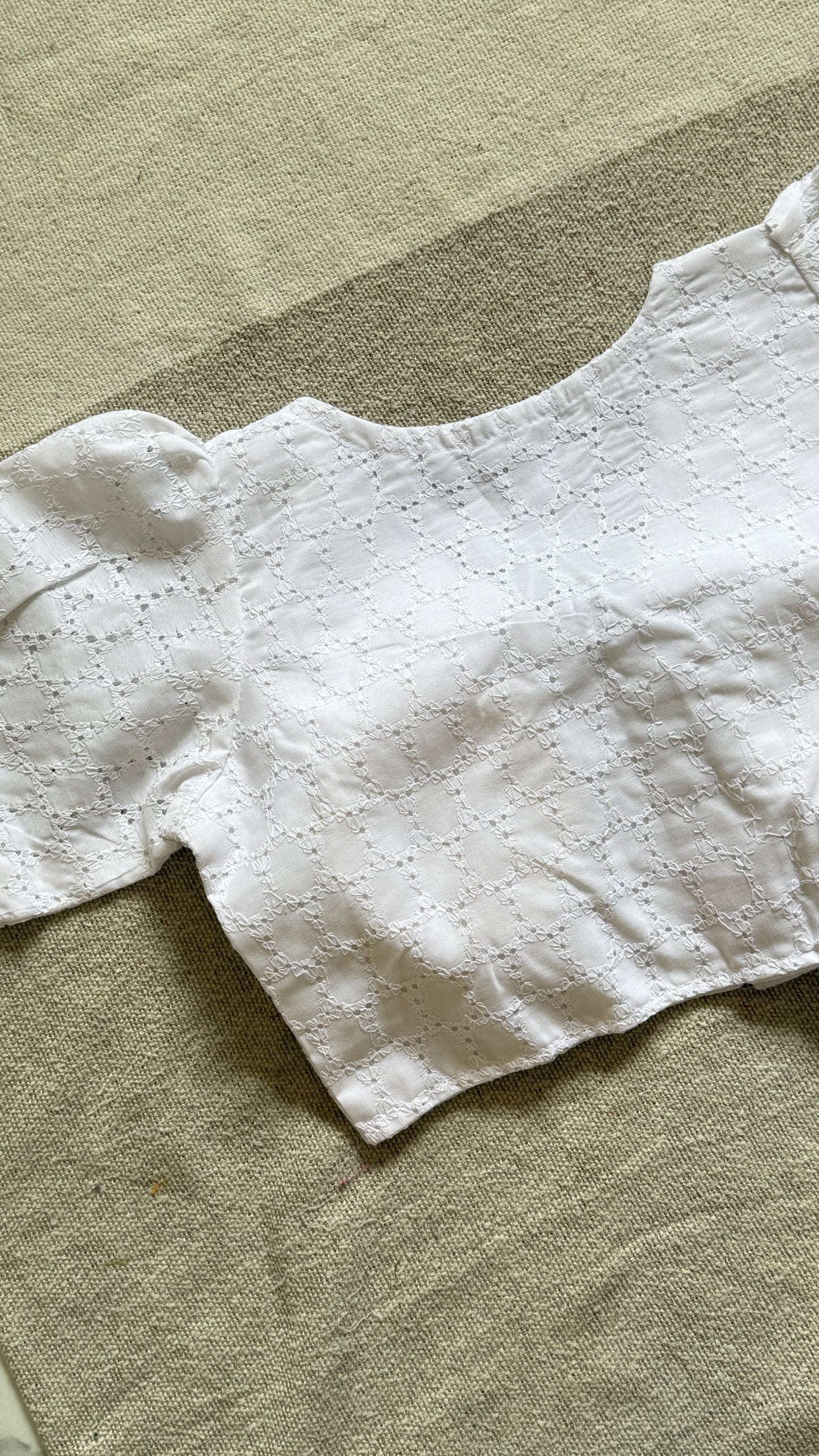 Hakoba (White) Crop Top /Blouse 🌸