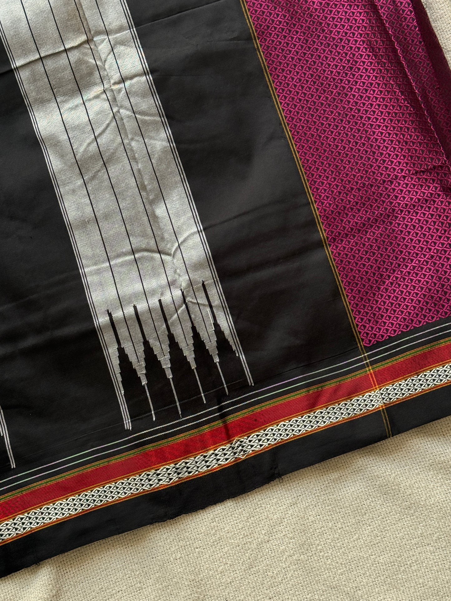 Honey comb Khunn Saree 🌸