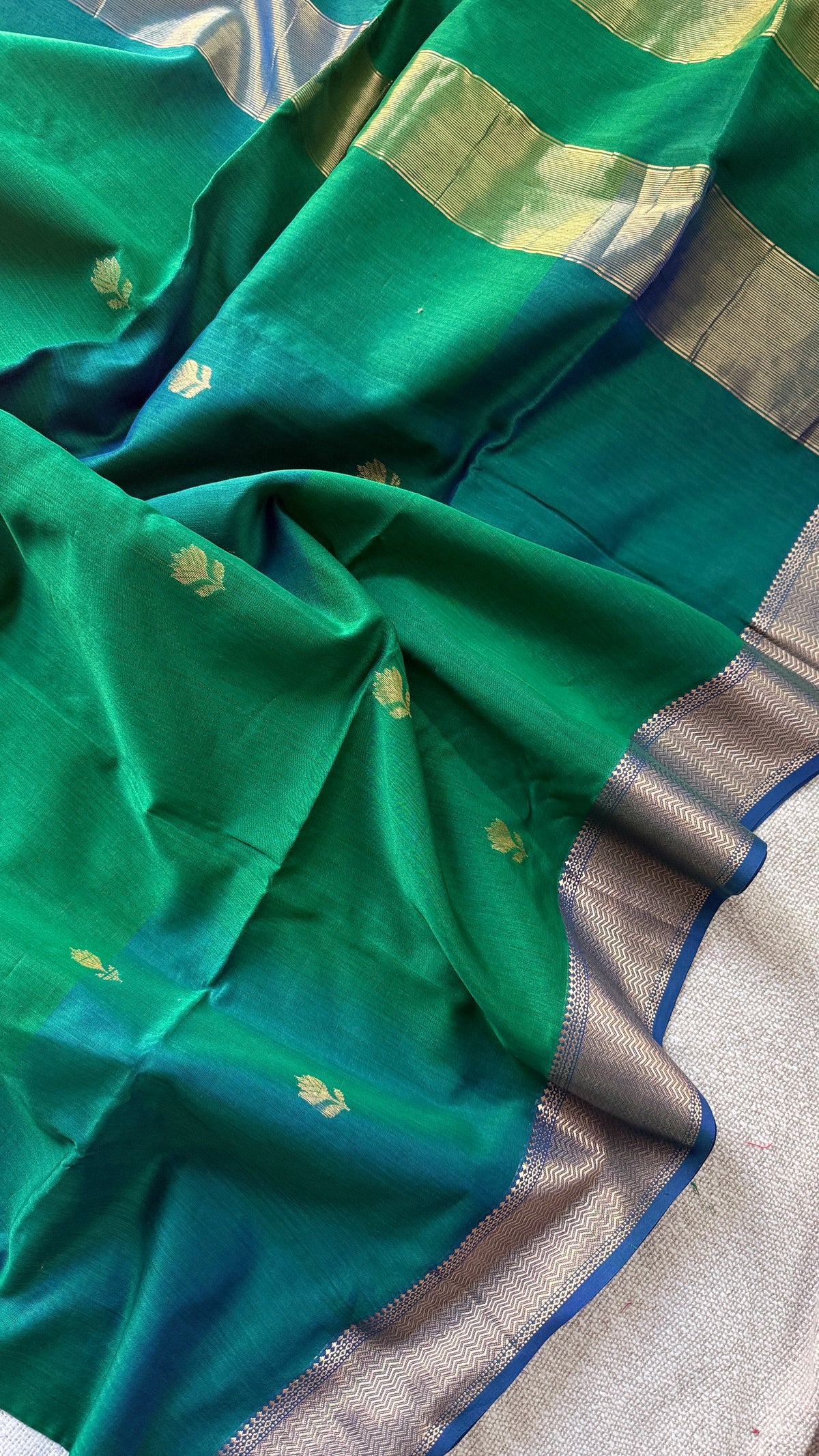 Lotus Butta Maheshwari (Green) 🌸