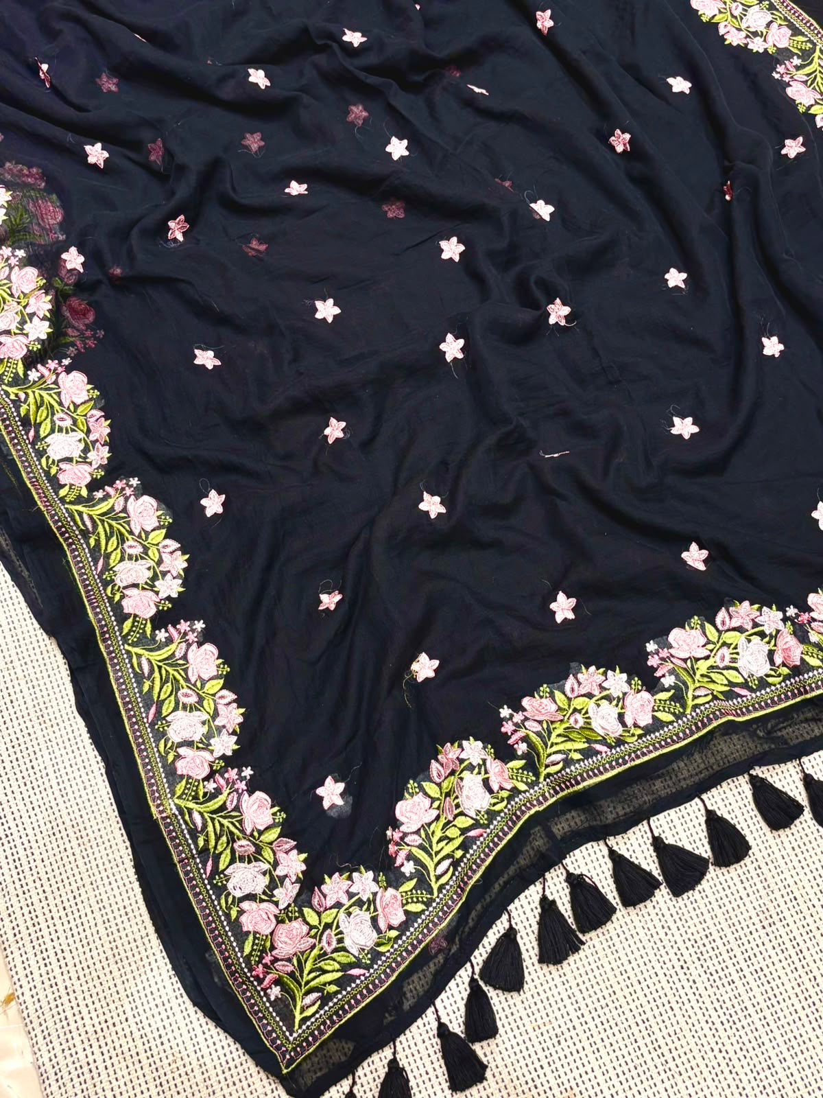 Gulab 🌸 (Black)