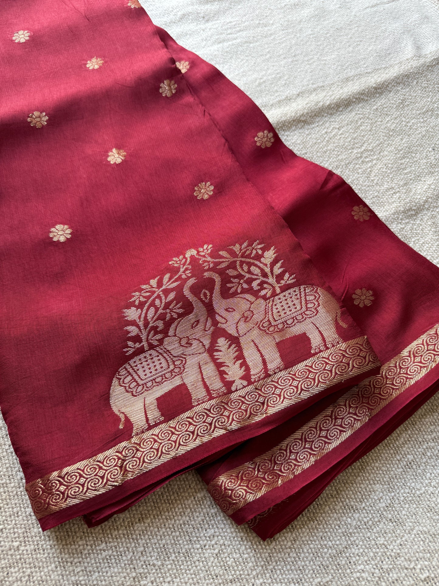 Maroon Crepe Silk Hati Border Saree