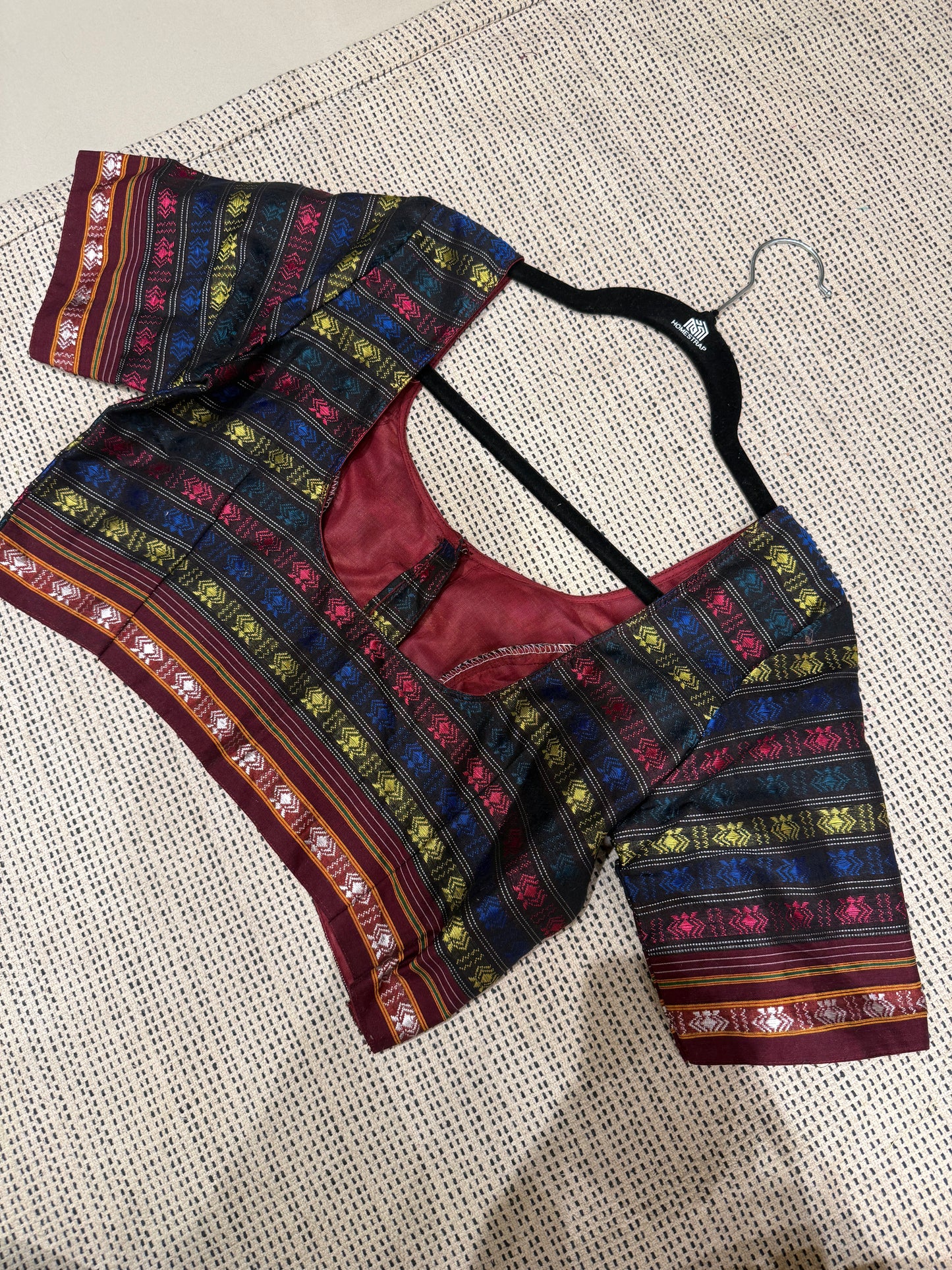 Haati Mor Khunn Blouse