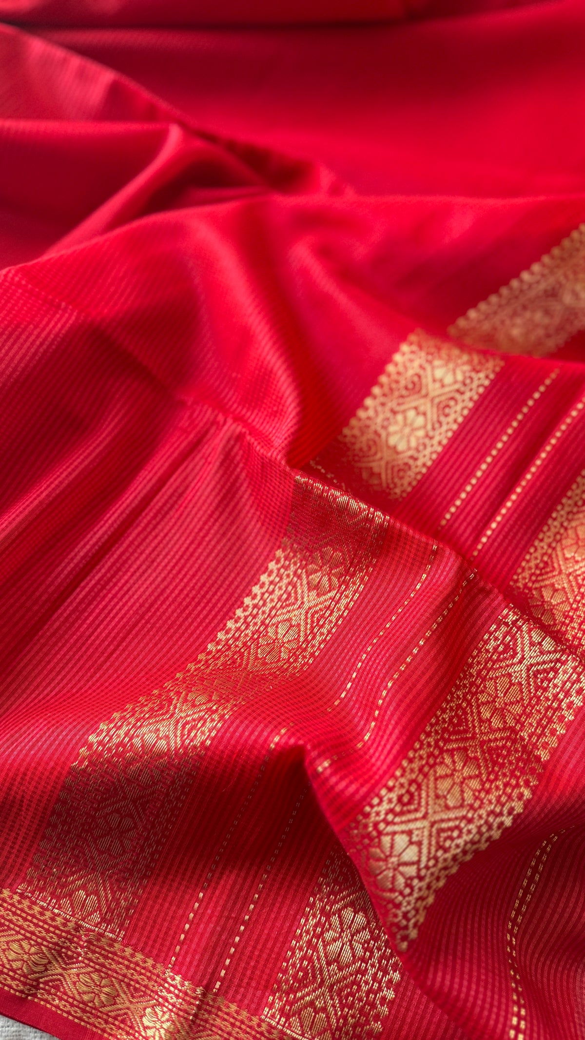 Garbh-Reshmi Maheshwari Red🌸