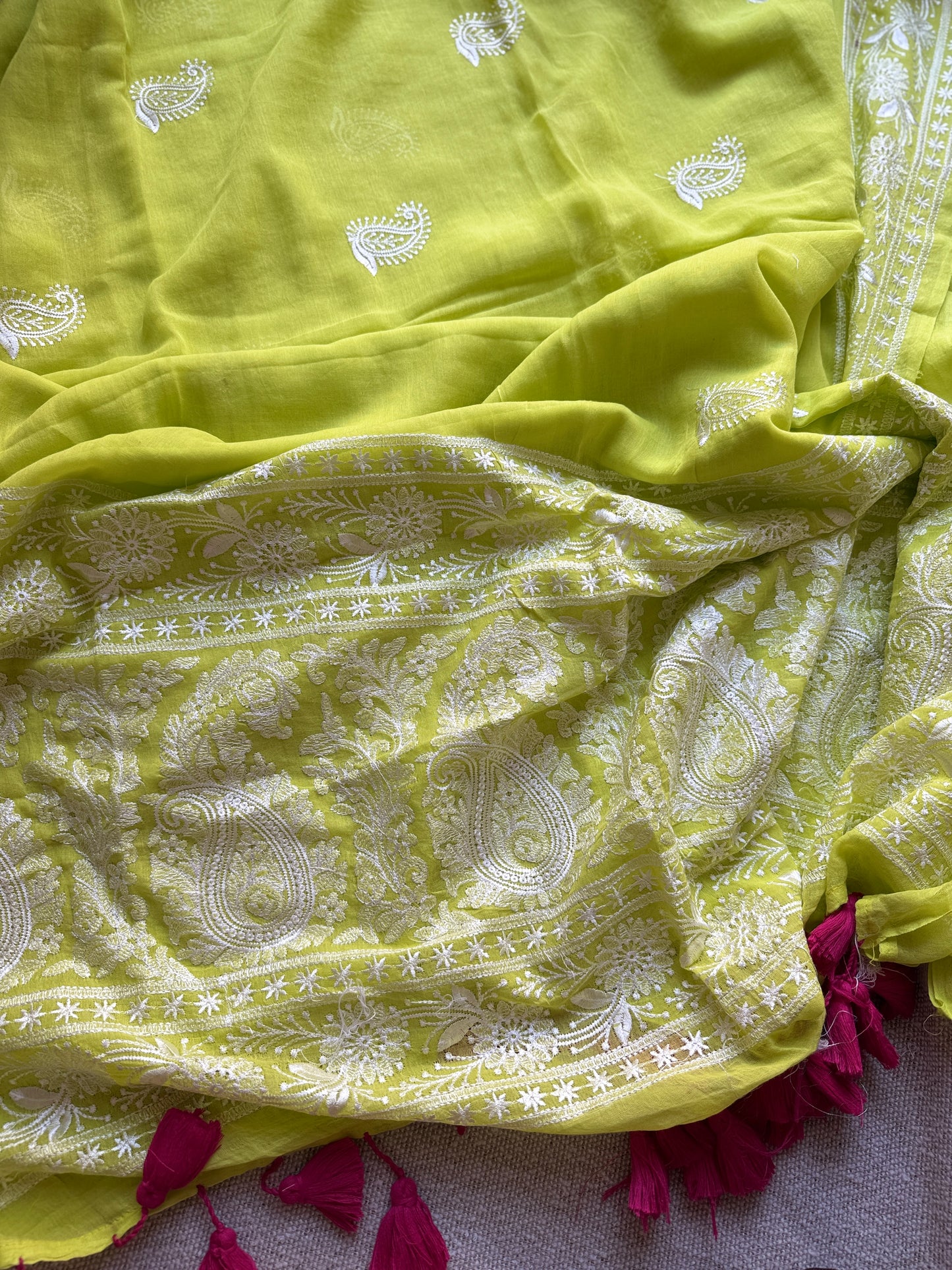 Nazaakat (Neon Green) 🌸