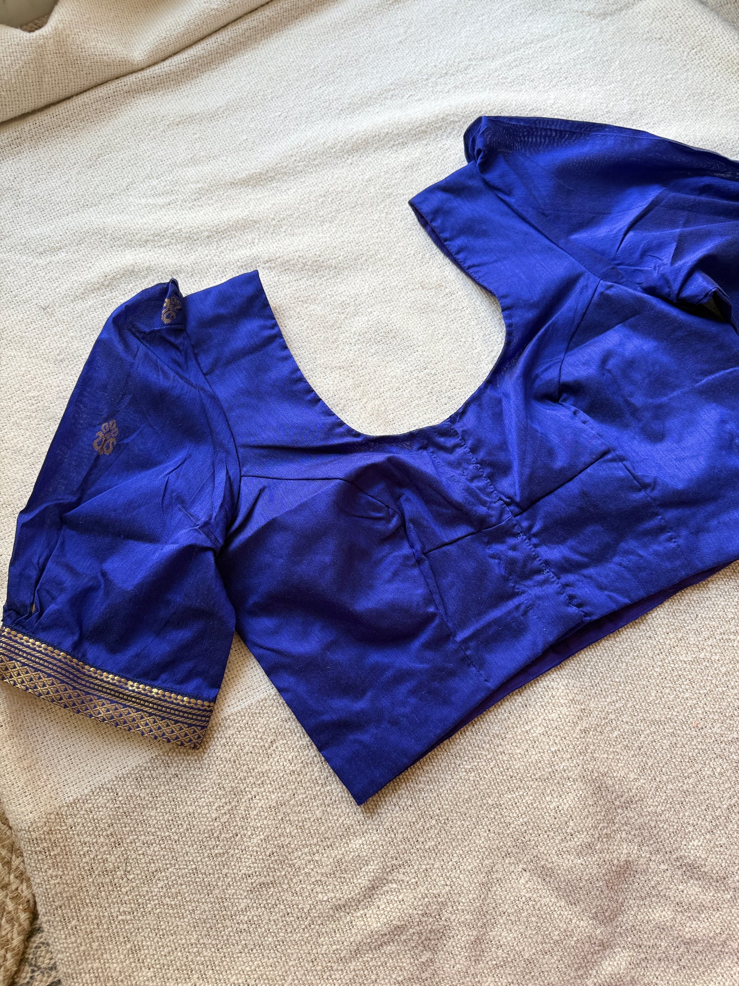 Blue Gadwal Blouse Puff Sleeves