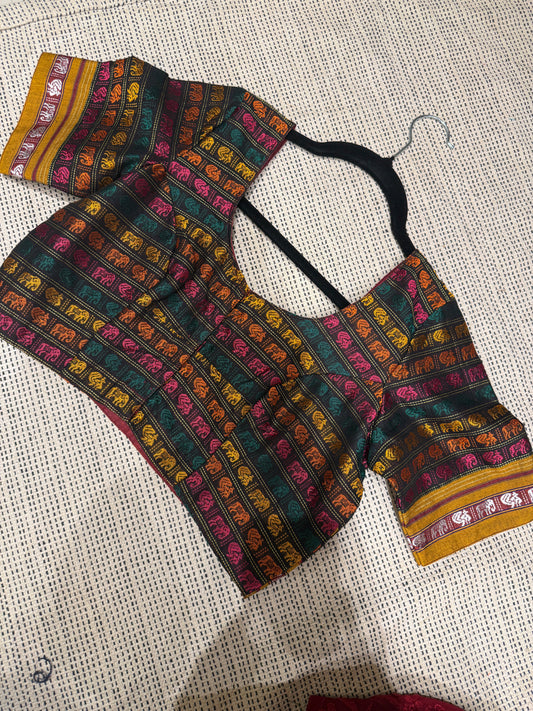 Haati Mor Khunn Blouse