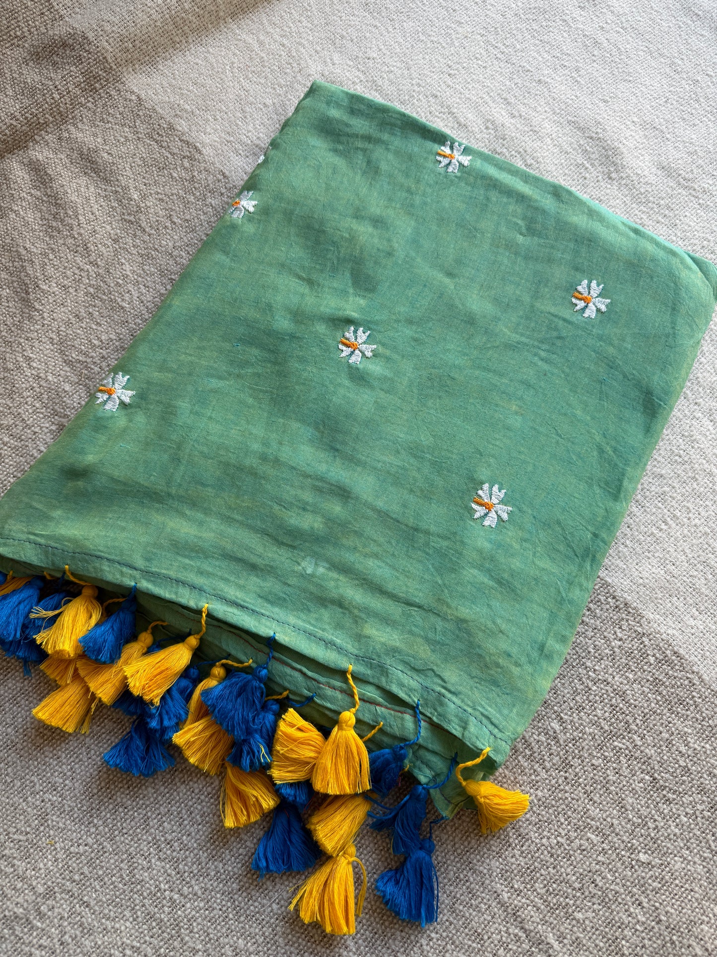 Pista Dual Shade Parijaat Saree