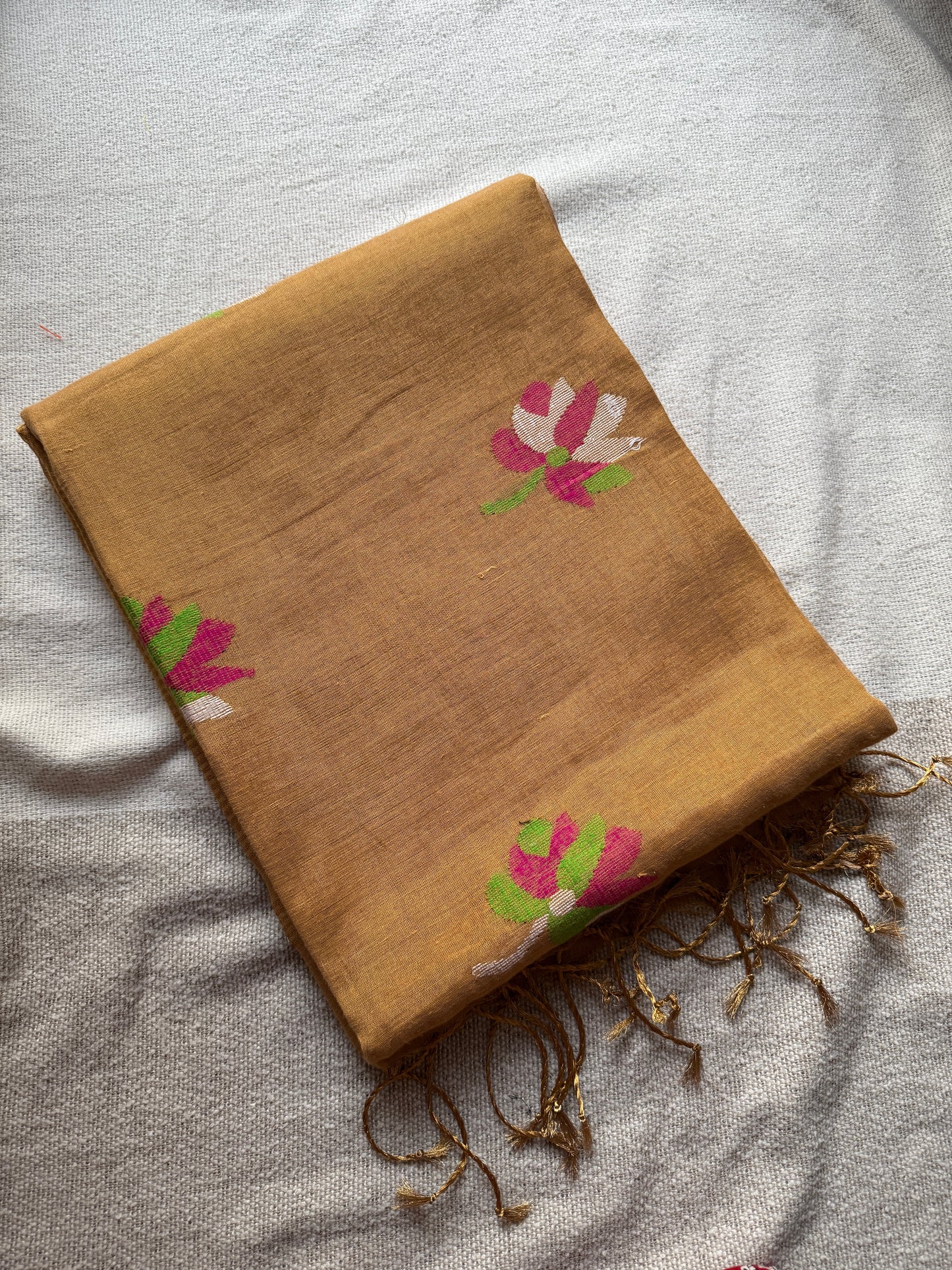 Golden Linen Tissue Lotus Motif Saree
