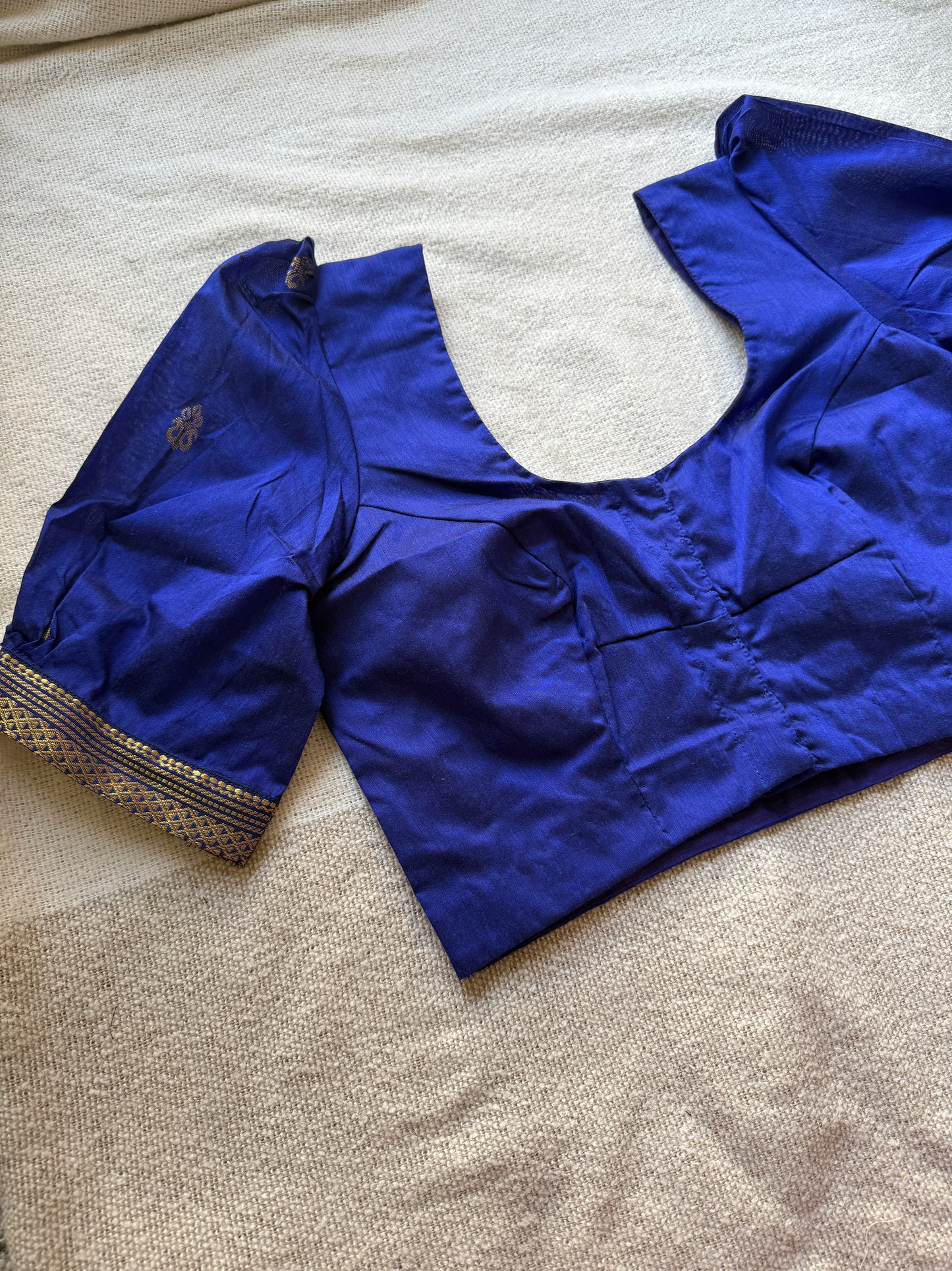 Blue Gadwal Blouse Puff Sleeves