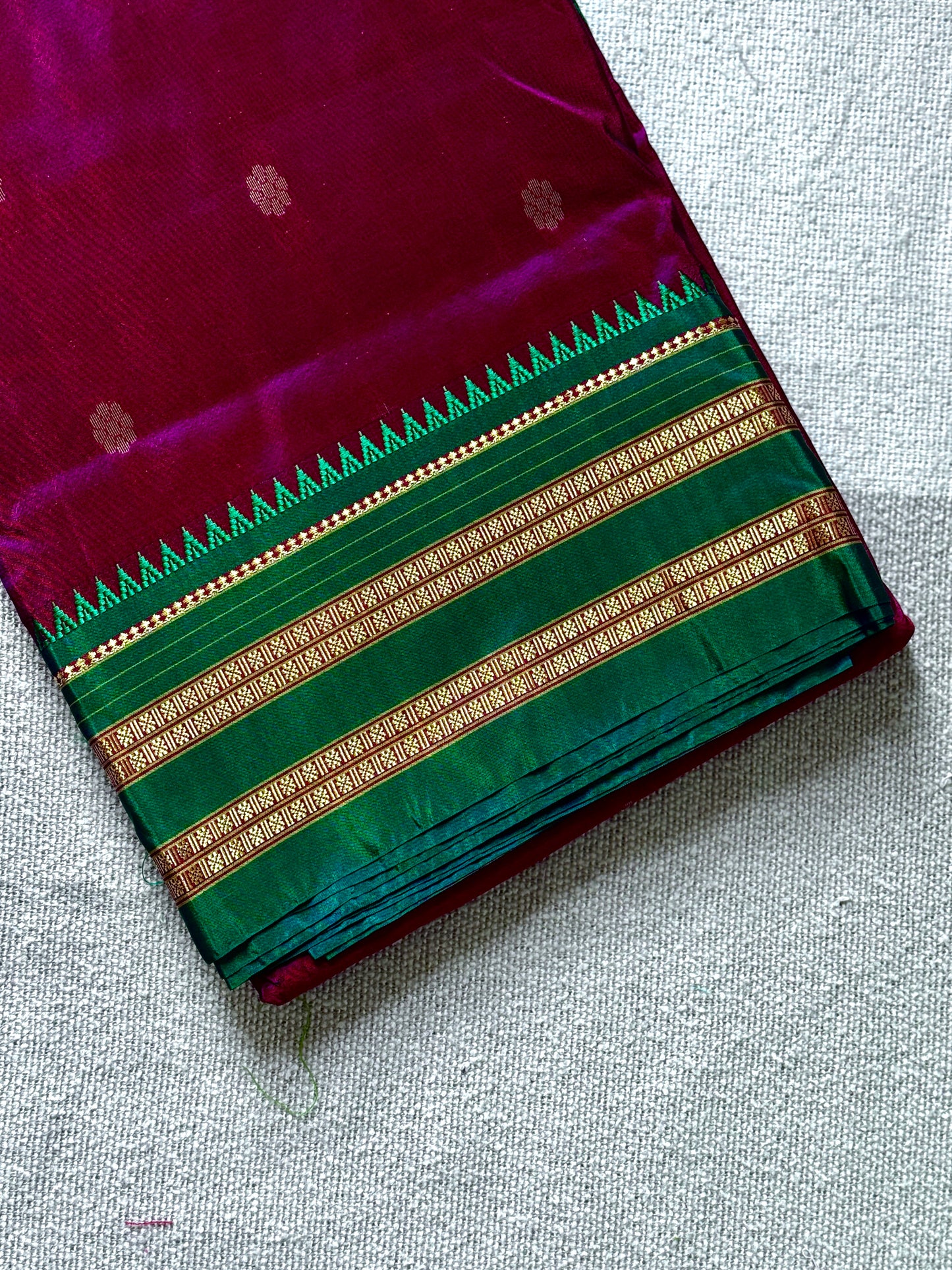 Narayanpeth Semi-Silk (Red)
 🌸