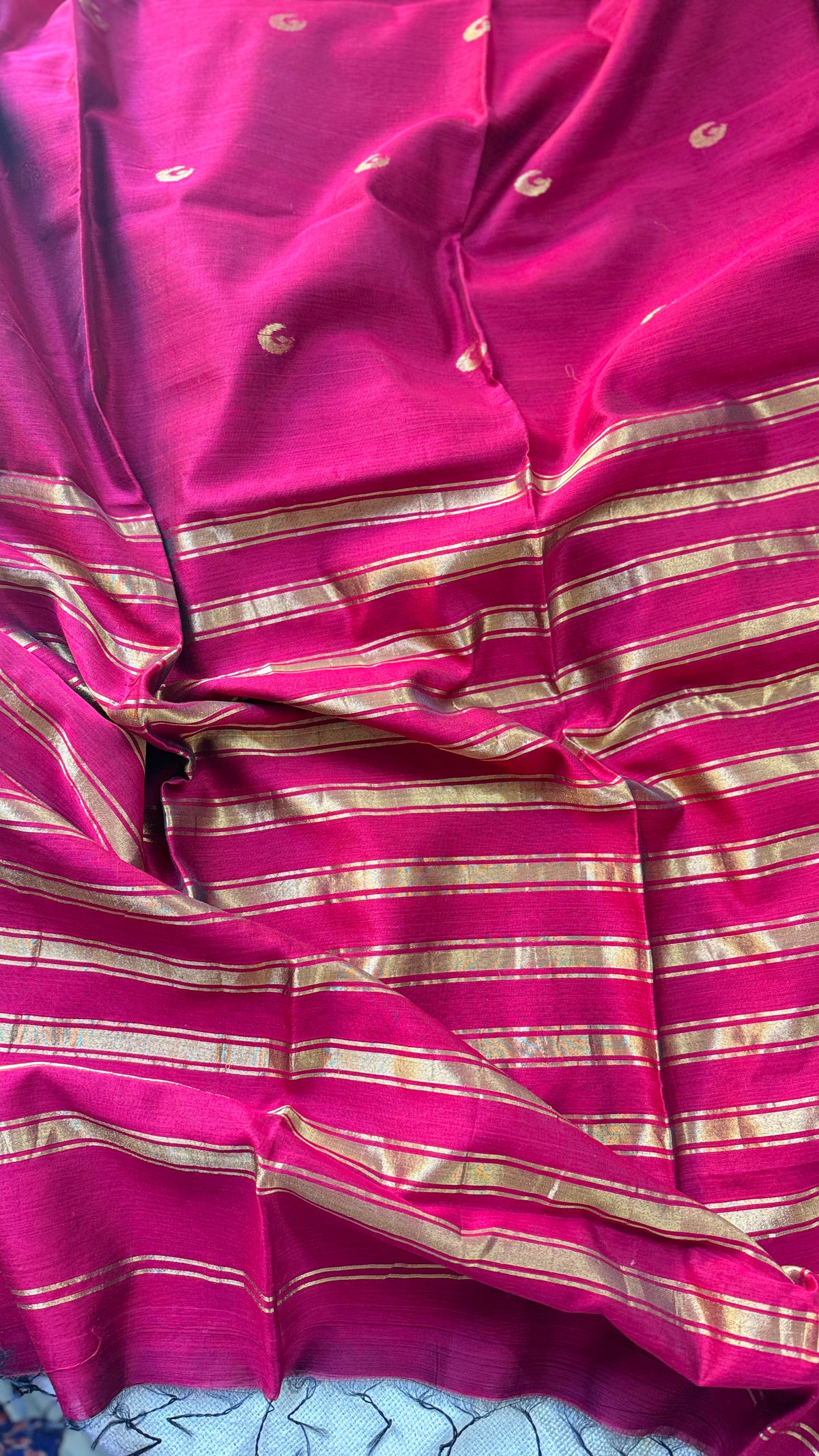 Moon Butta Maroon Maheshwari