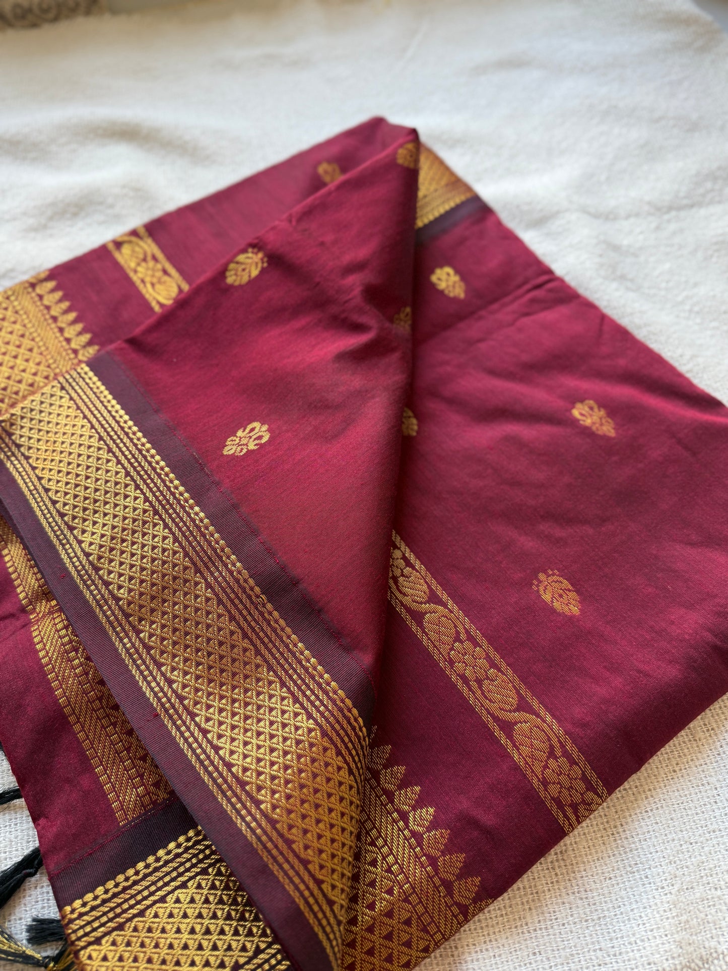 Maroon Gadwal Saree