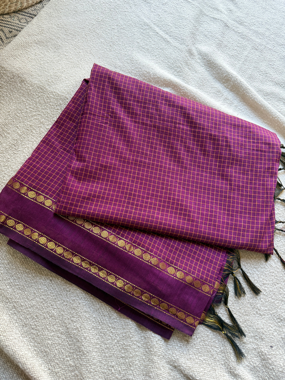 Maroon Gadwal Vitange saree