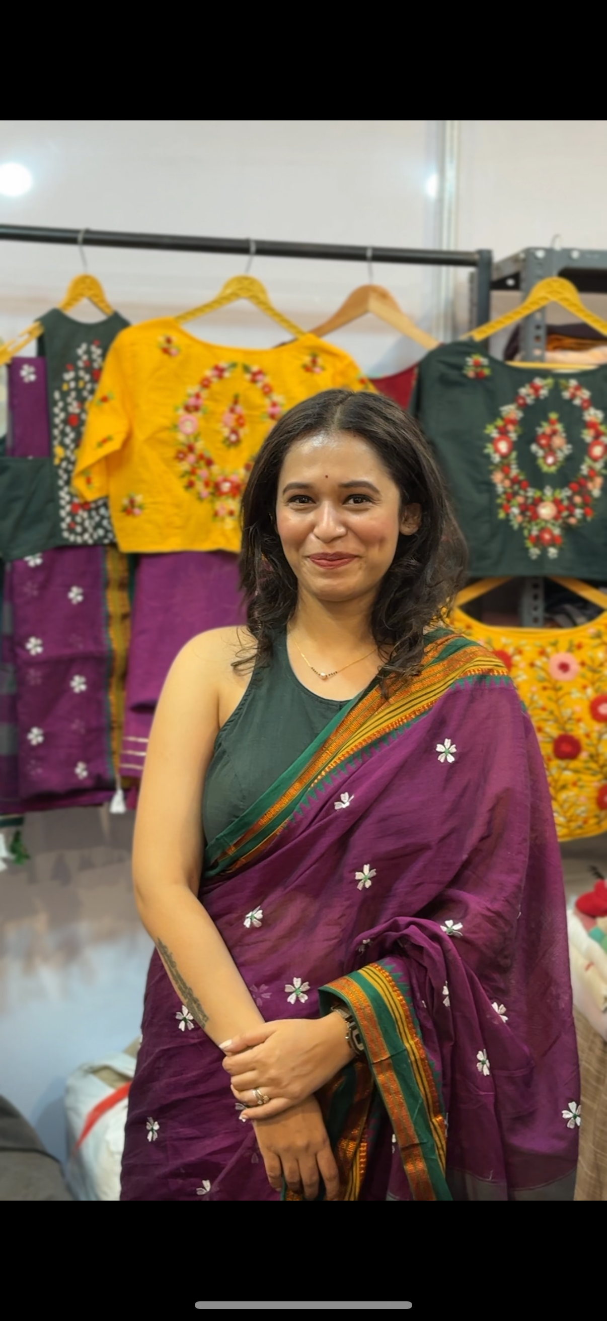 Magenta Narayanpeth Sadafuli