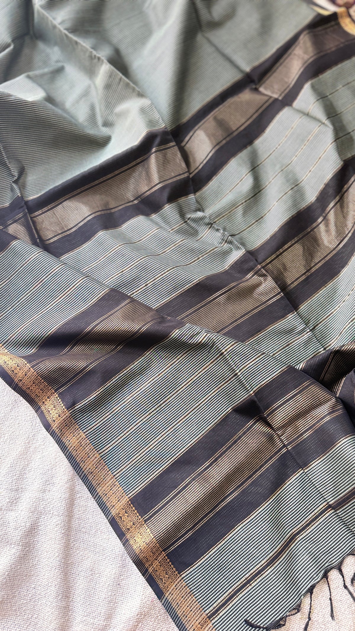 Garbh-Reshmi Maheshwari Saree