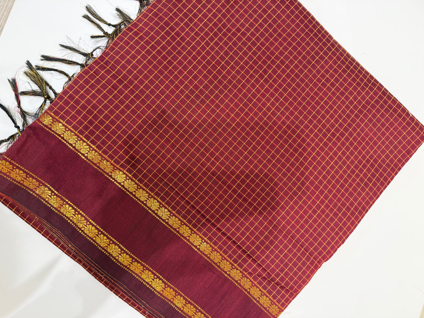 Vintage Gadwal Saree 🌸 maroon