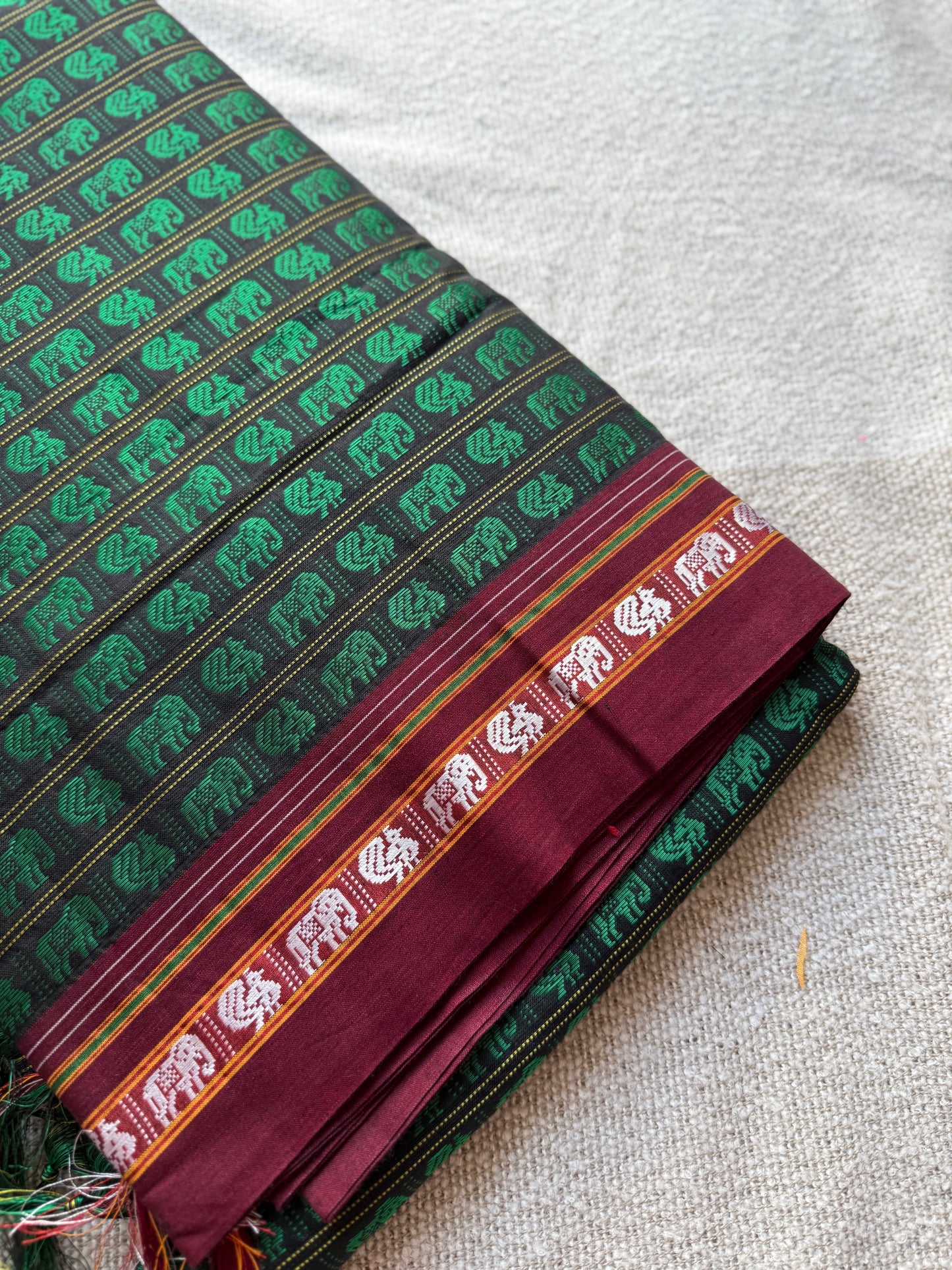 Hati Mor Green With Maroon Border Khun saree