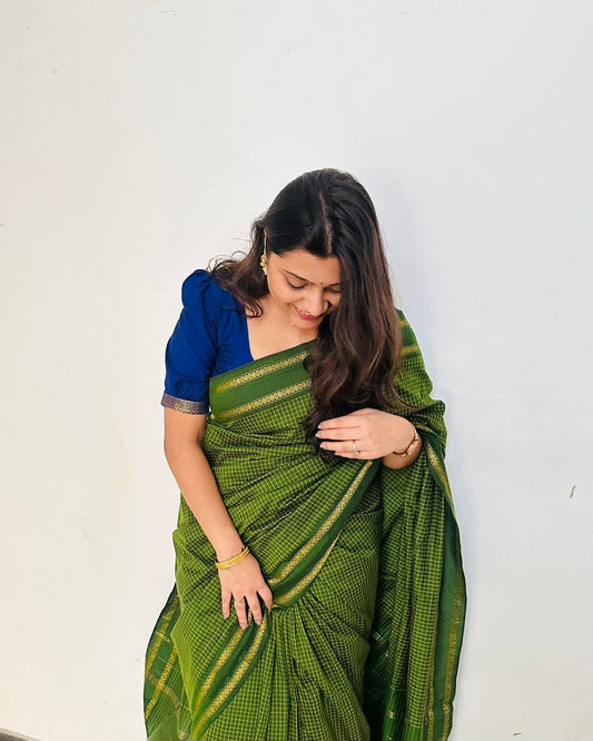 Parrot Green Vintage Gadwal Saree